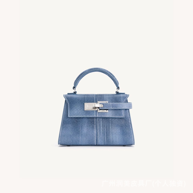 Women Bags Jw Pei - Best-selling JW PEI dumpling bag. New