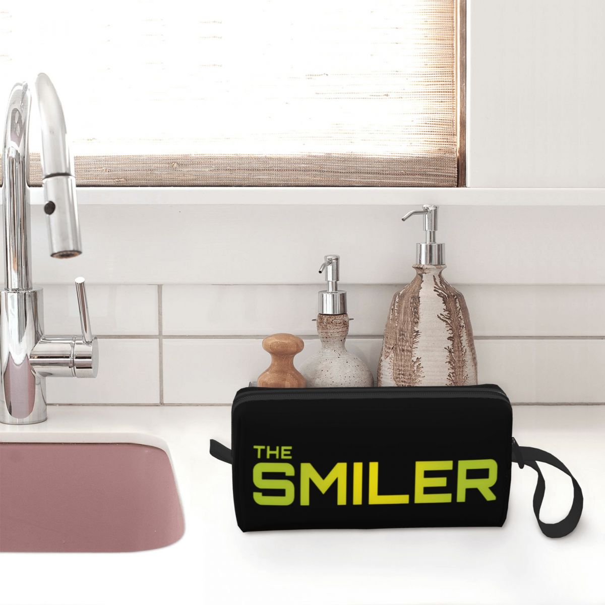 The Smiler Alton Towers Merch  - đánh giá và giá Women Bags Uk